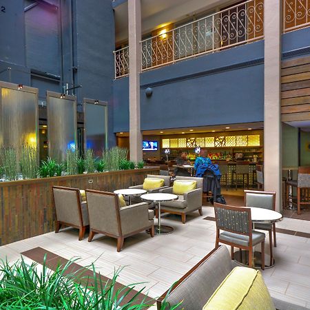 Embassy Suites By Hilton Denver Central Park Interior foto