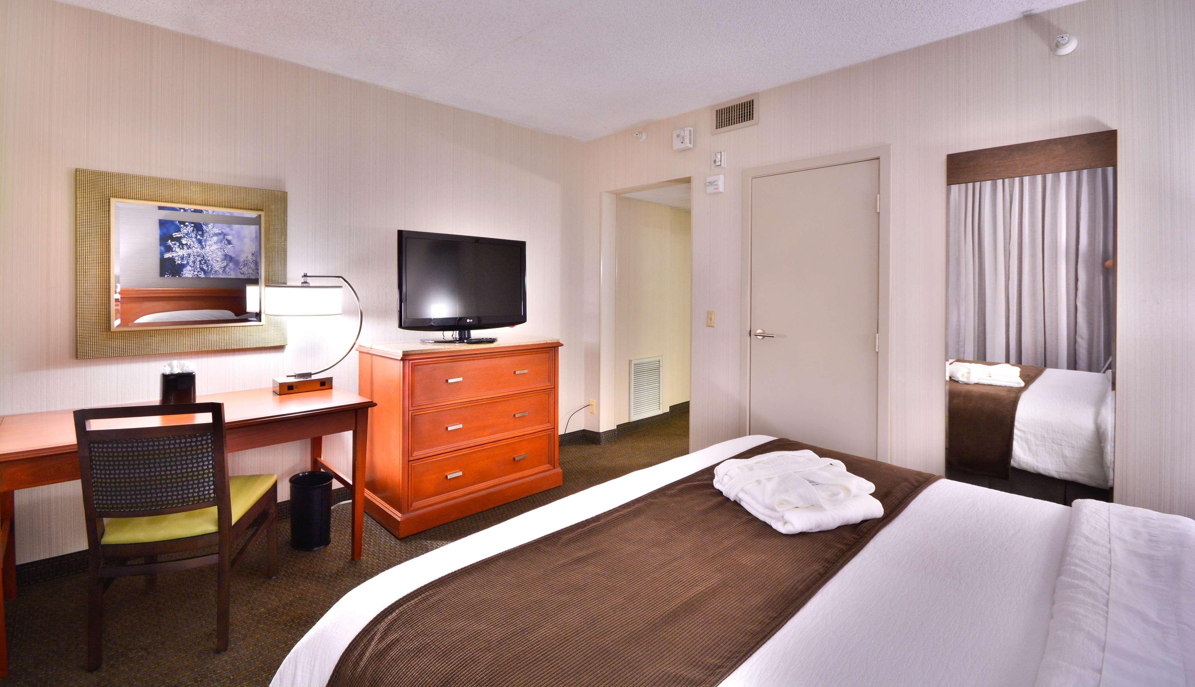 Embassy Suites By Hilton Denver Central Park Ruang foto