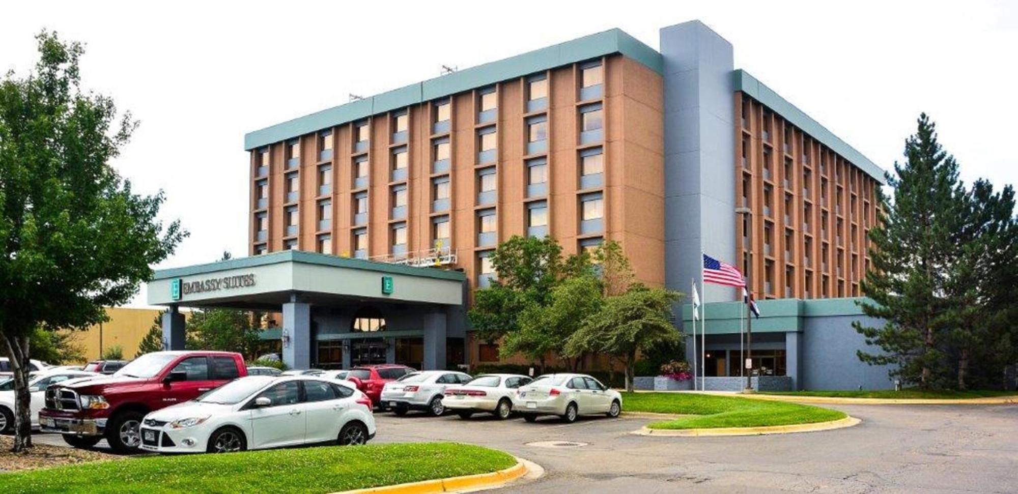 Embassy Suites By Hilton Denver Central Park Bagian luar foto