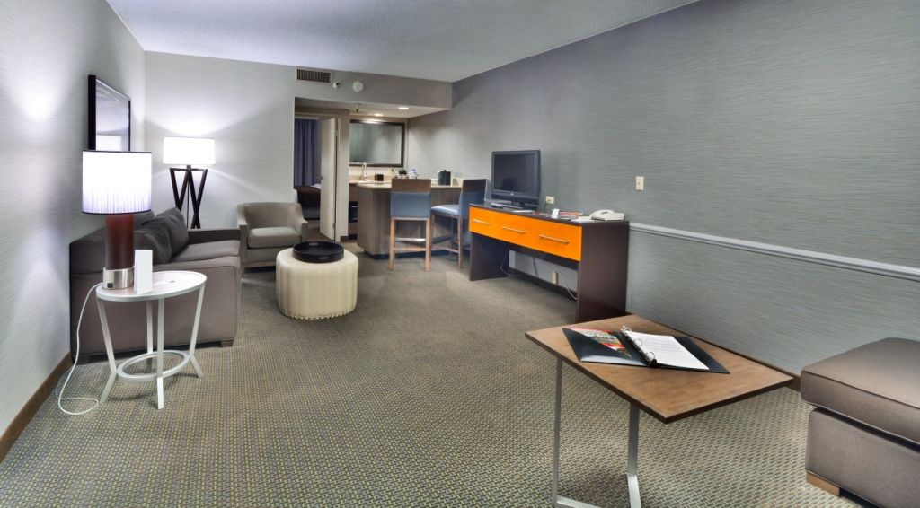 Embassy Suites By Hilton Denver Central Park Ruang foto