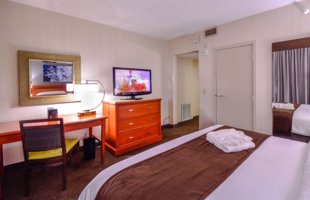 Embassy Suites By Hilton Denver Central Park Ruang foto