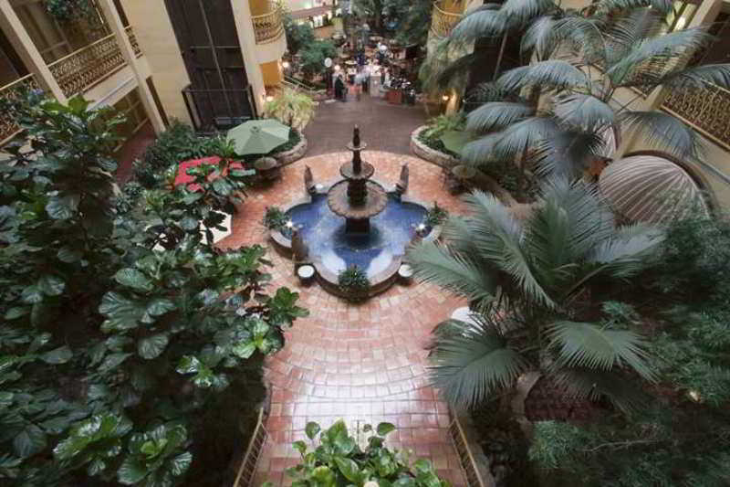 Embassy Suites By Hilton Denver Central Park Bagian luar foto